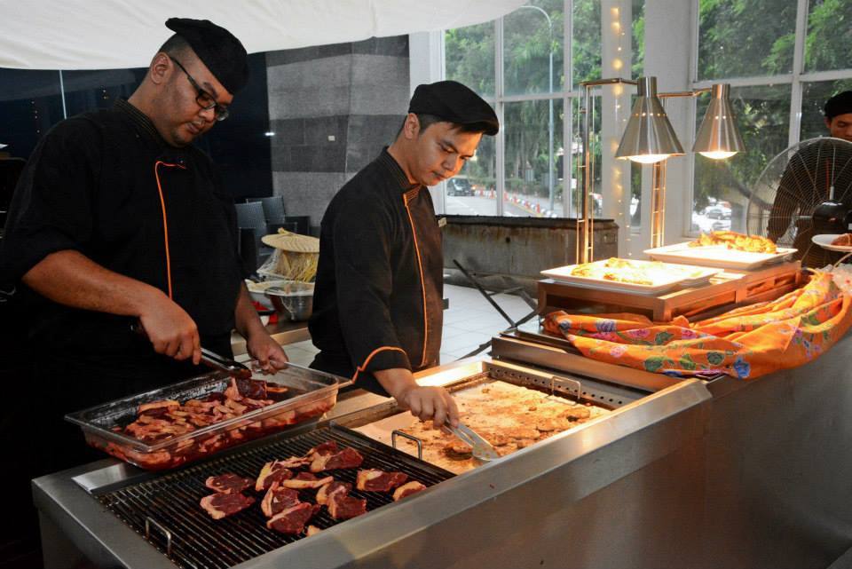 10492156_645669465527007_6950785419455250037_n